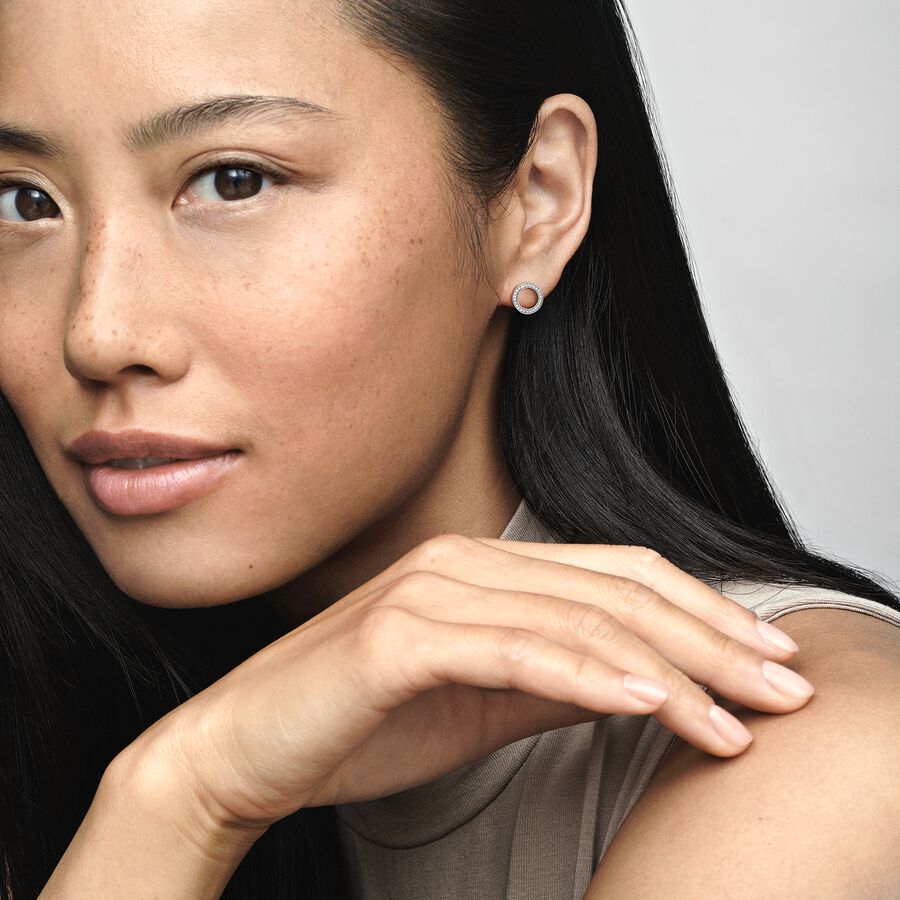 Sparkling Circle Forever Stud Earrings