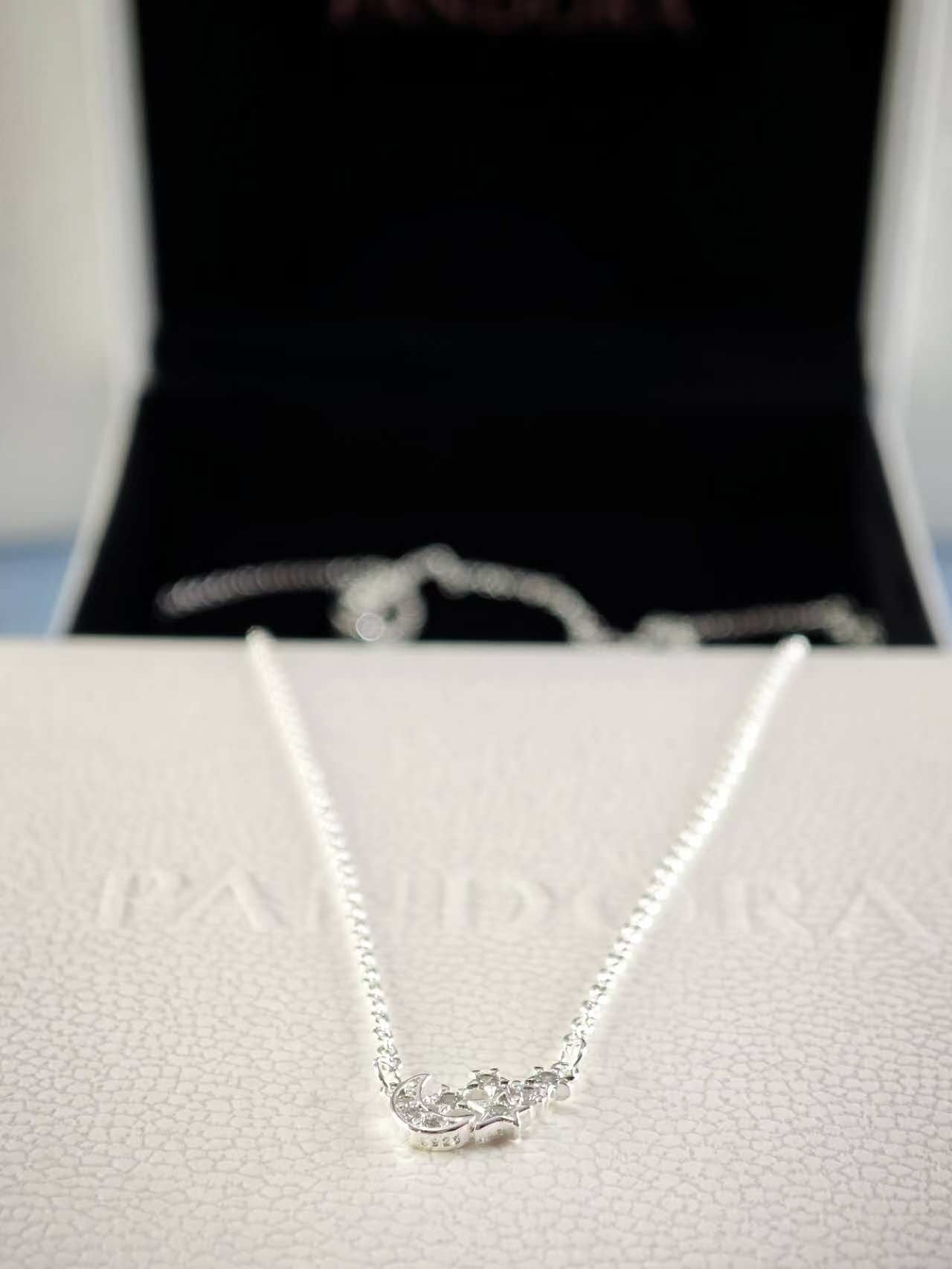 Sparkling Moon and Star Collier Necklace