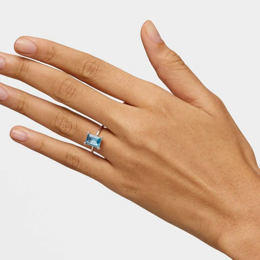 Silver Ring With Topaz Color Pills