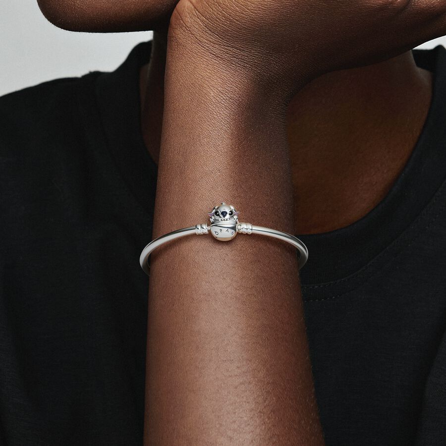 Disney Lilo and Stitch Biting Clasp Bangle