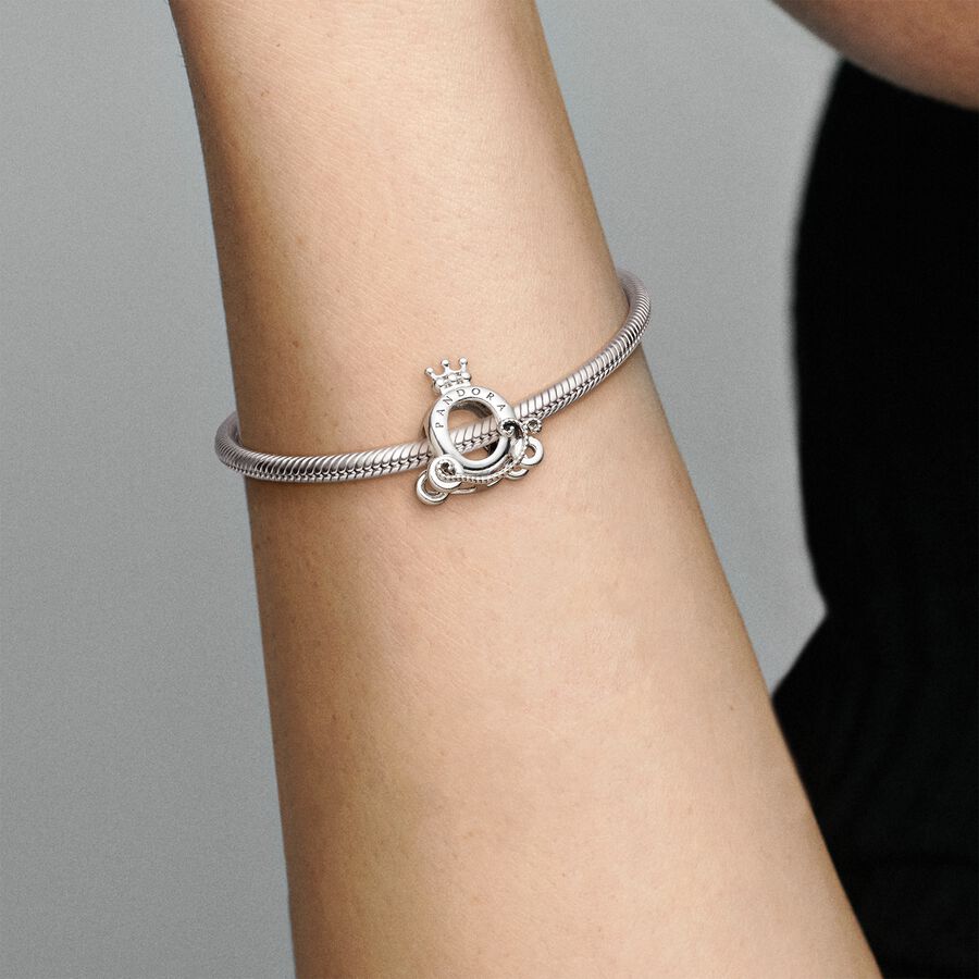 Polished Crown O Carriage charm