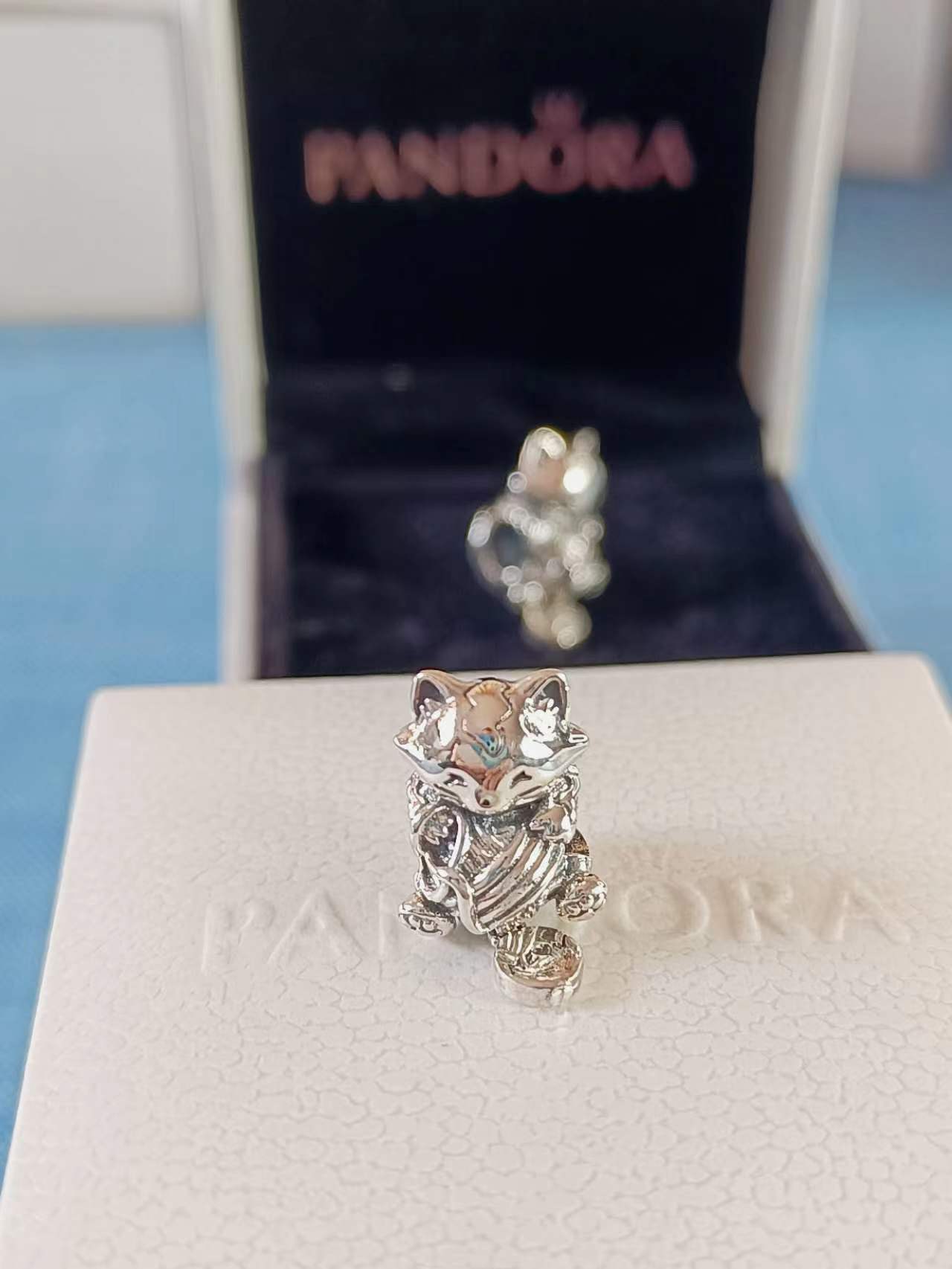 Kitten & Yarn Ball Charm