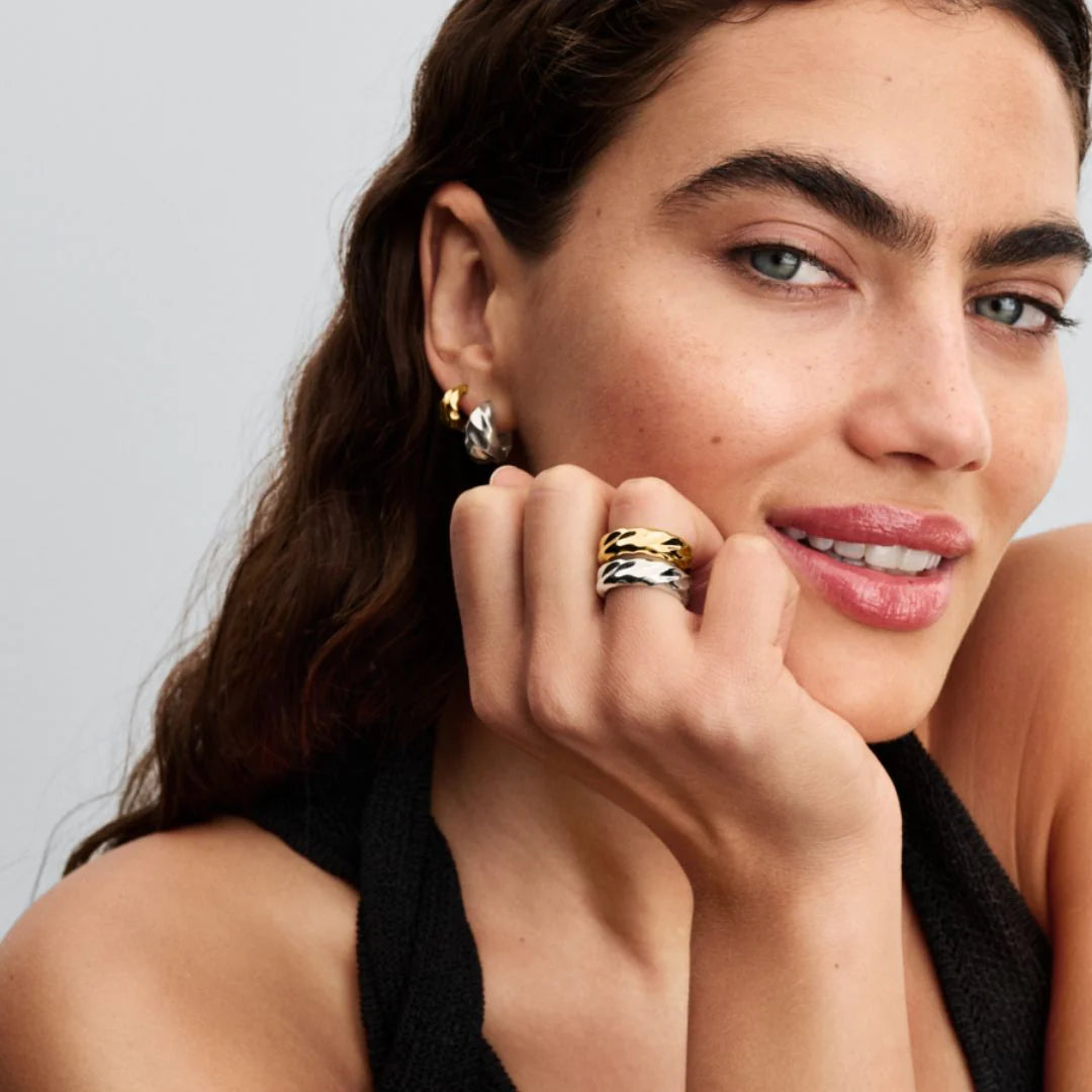 Essence Rippled Small Hoop Earrings