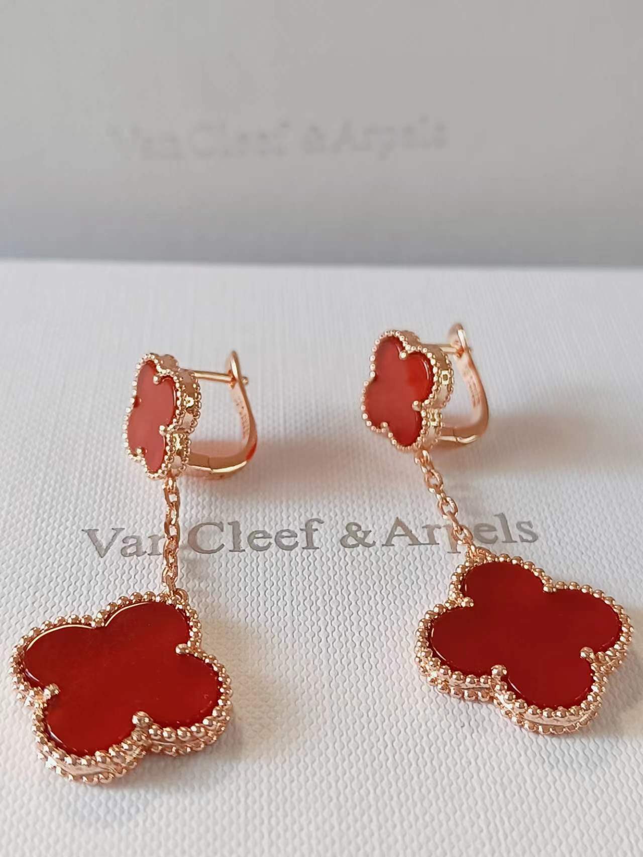 Four-Leaf-Clover Magic Alhambra Earrings Double Red Agate