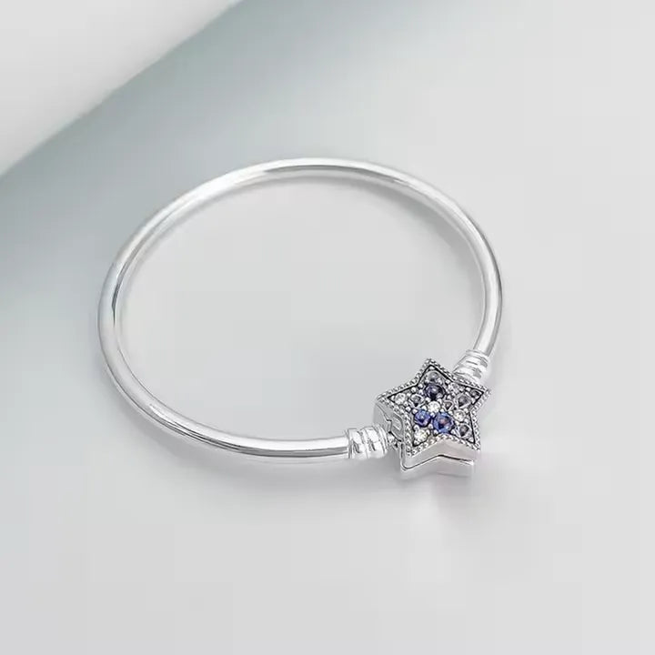 Silver Moments Bangle with Star Clasp