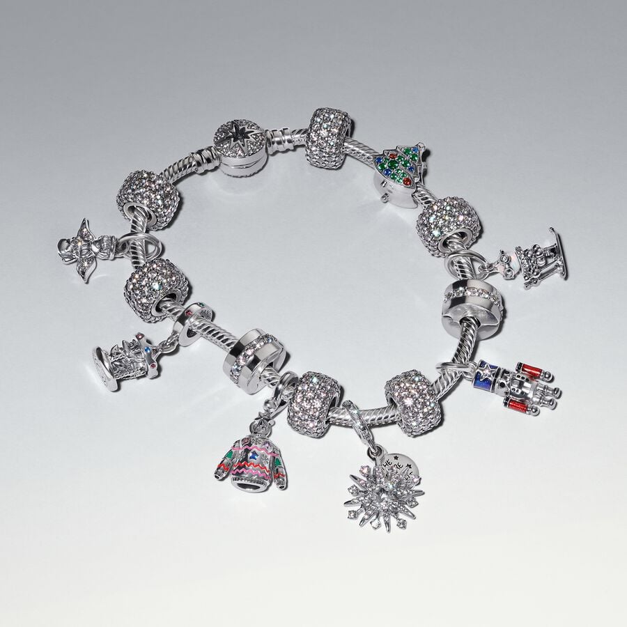 North Star Clasp Snake Chain Bracelet