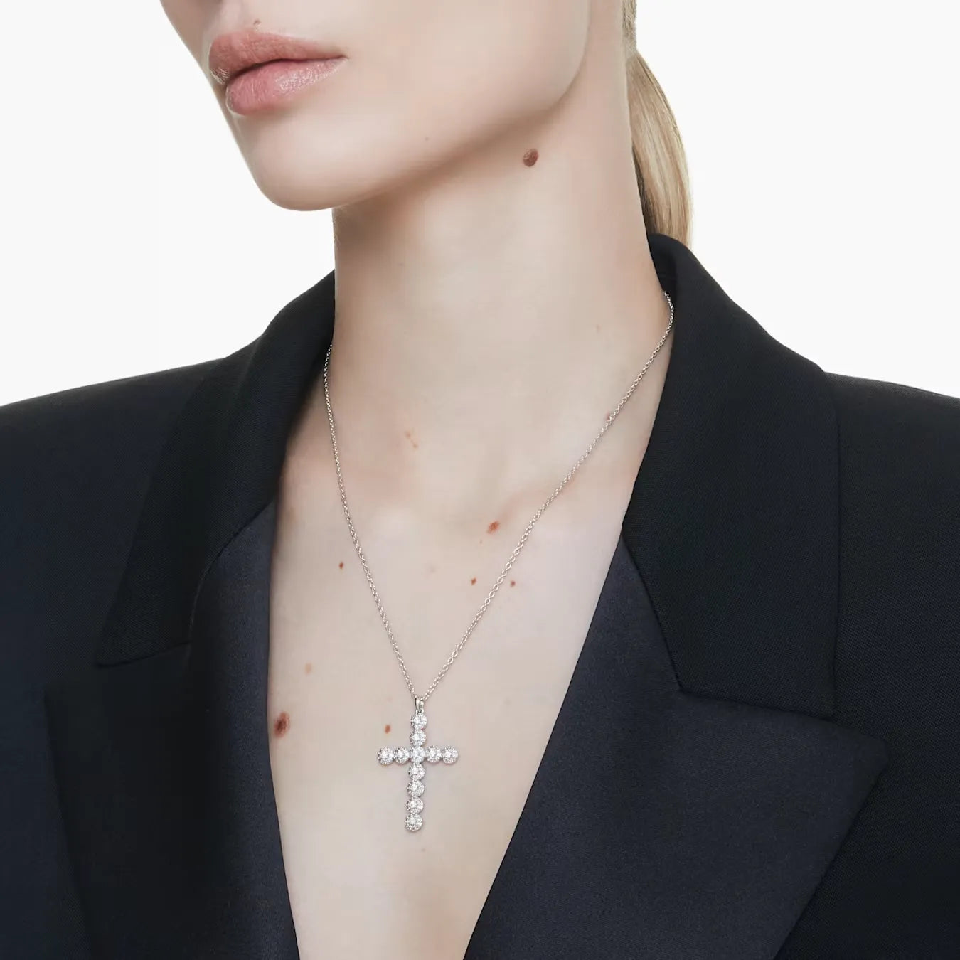 Insigne Pendant Necklace, Mixed cuts, Cross, White, Rhodium plated