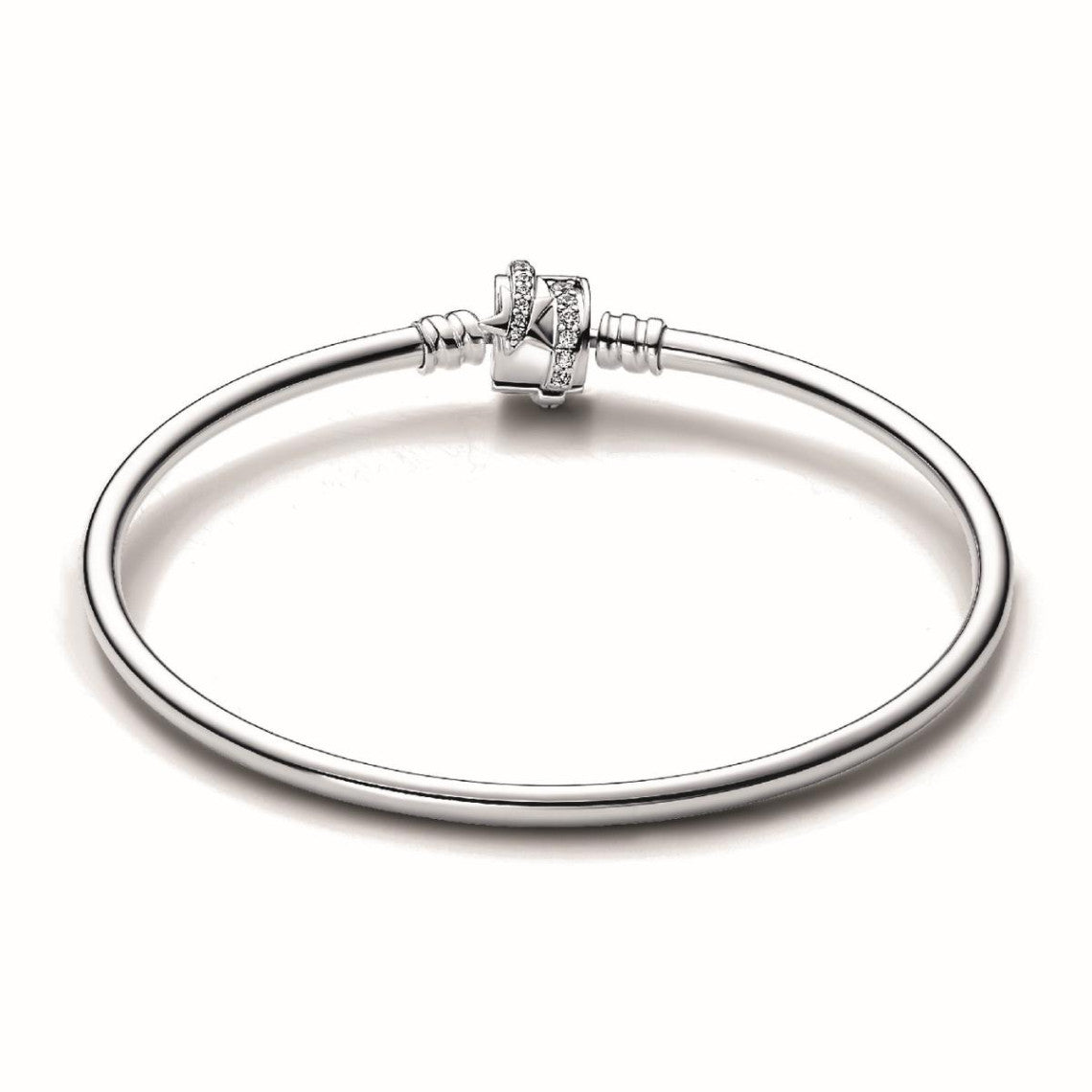 Limited Edition Moments Sparkling Snowflake Clasp Bangle