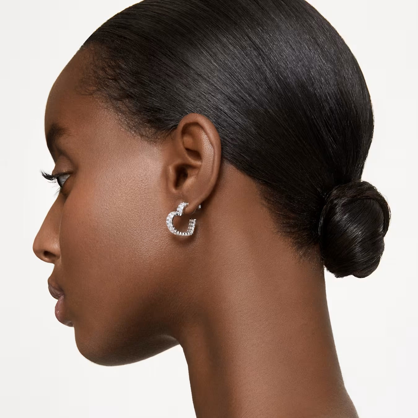 Matrix hoop earrings, Heart, Small, White, Rhodium plated