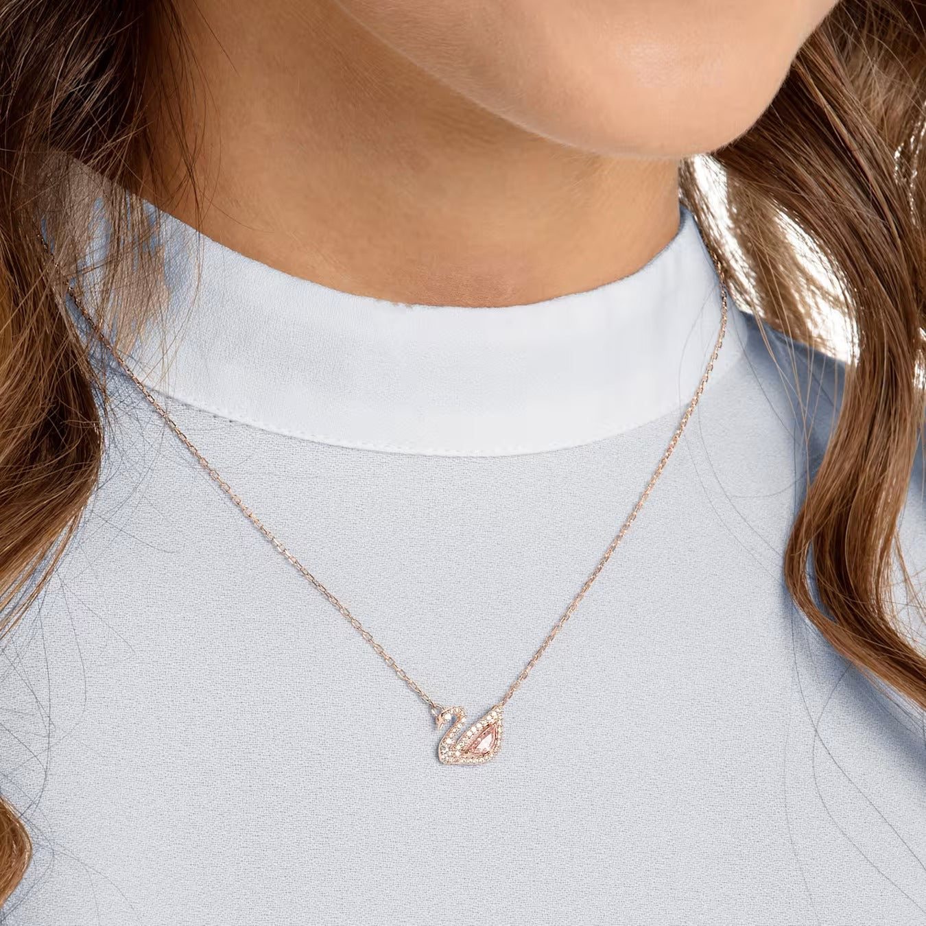 Swan necklace, Swan, Pink, Rose gold-tone plated