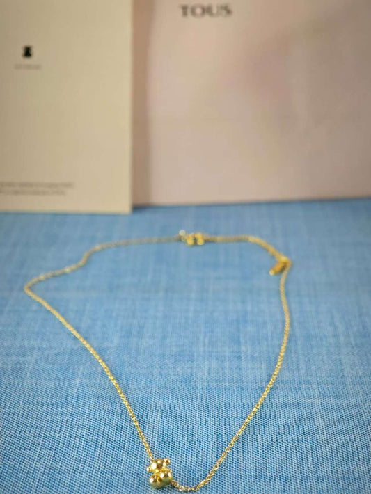 Gold and bear charm Necklace Bold Bear