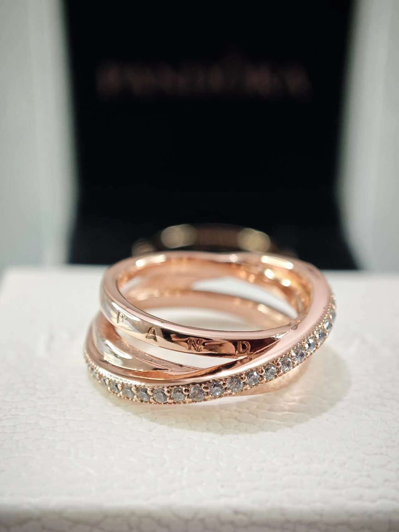 Rose Crossover Triple Band Ring
