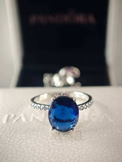 Sparkling Statement Halo Ring