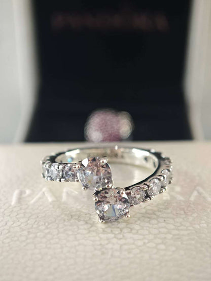 Sparkling Overlapping Band Ring