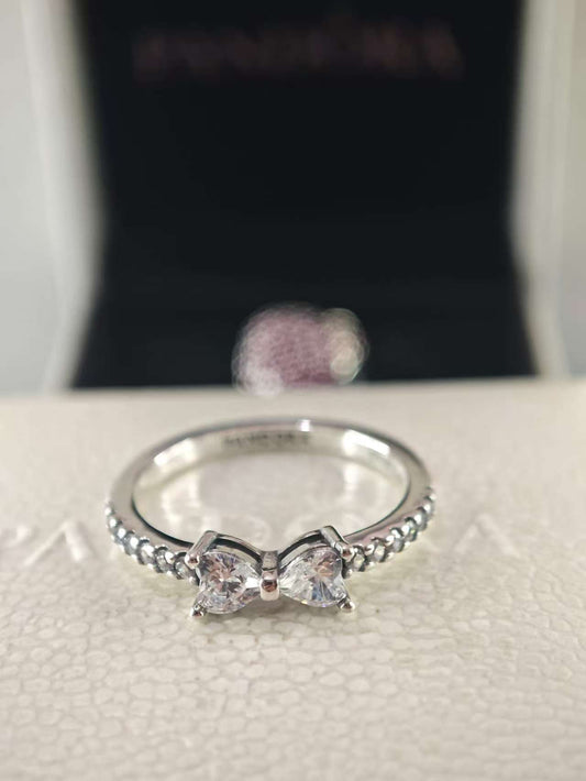 Sparkling Bow Ring