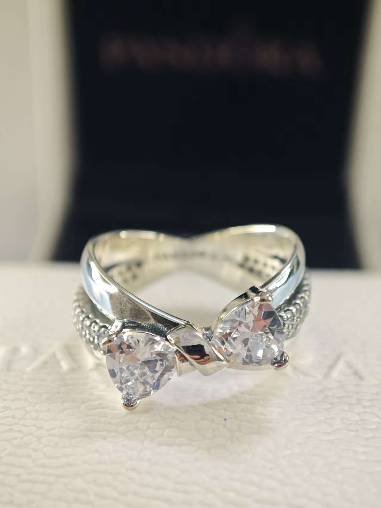 Sparkling Bow Crossover Ring