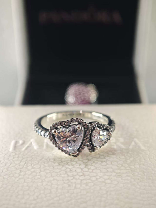 Sparkling Halo Hearts Ring