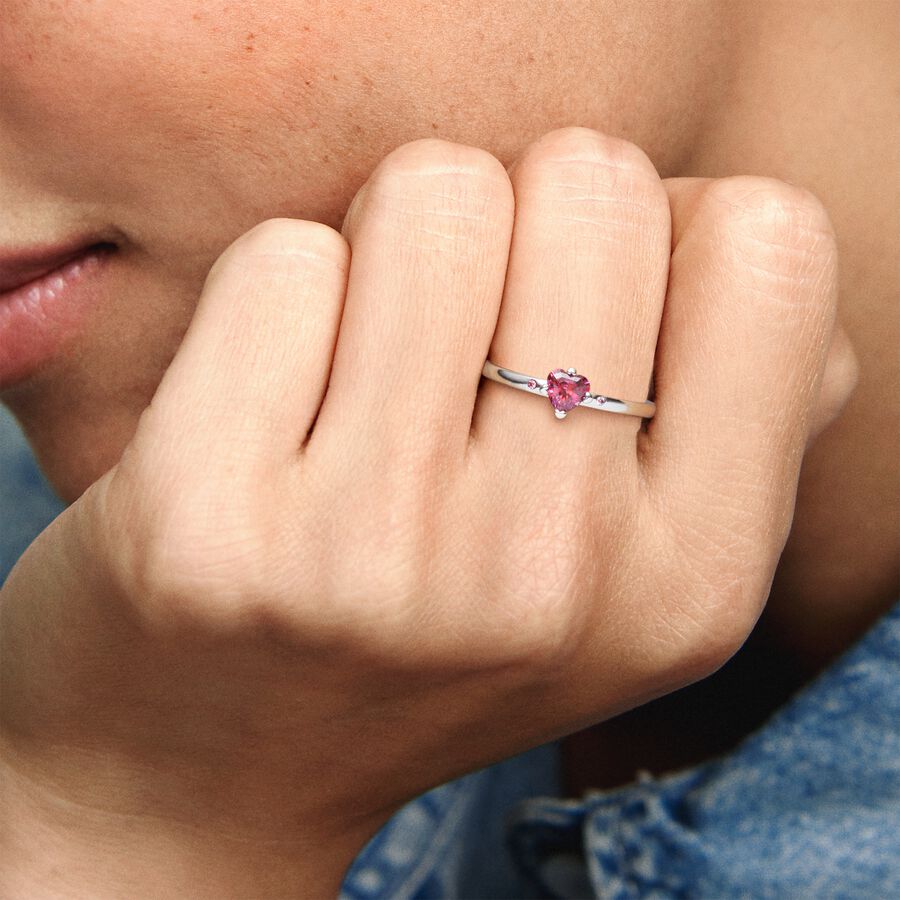 Sparkling Red Heart Ring