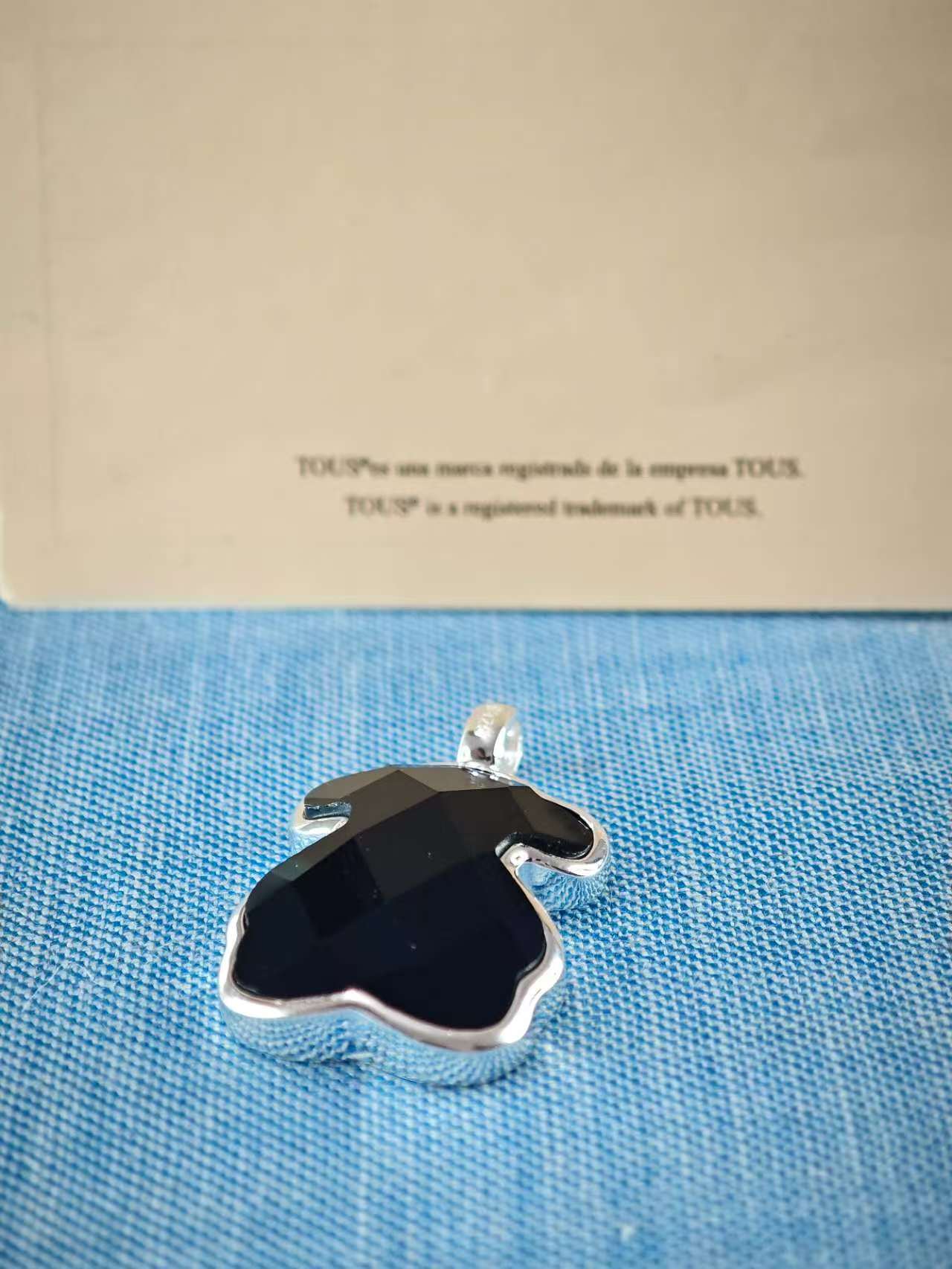 Silver and faceted onyx Color Pendant