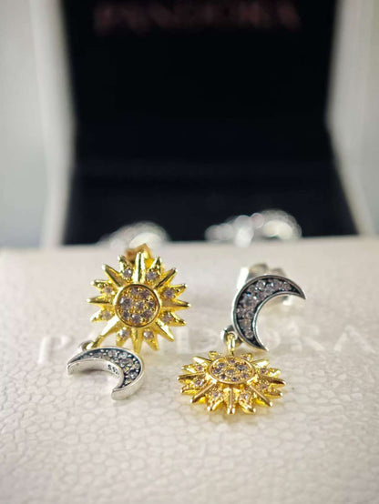 Two-tone Reversed Sun & Moon Stud Earrings
