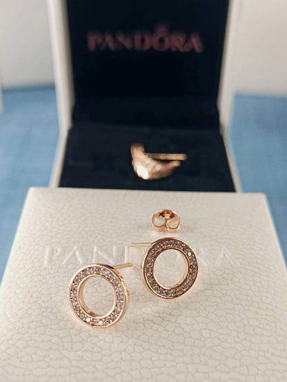 Sparkling Circle Stud Earrings Rose gold plated