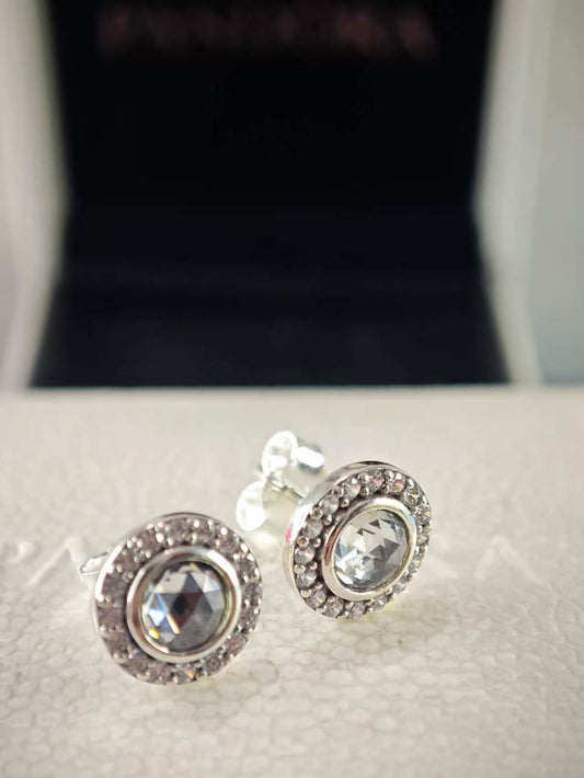 Sparkling Halo Stud earrings