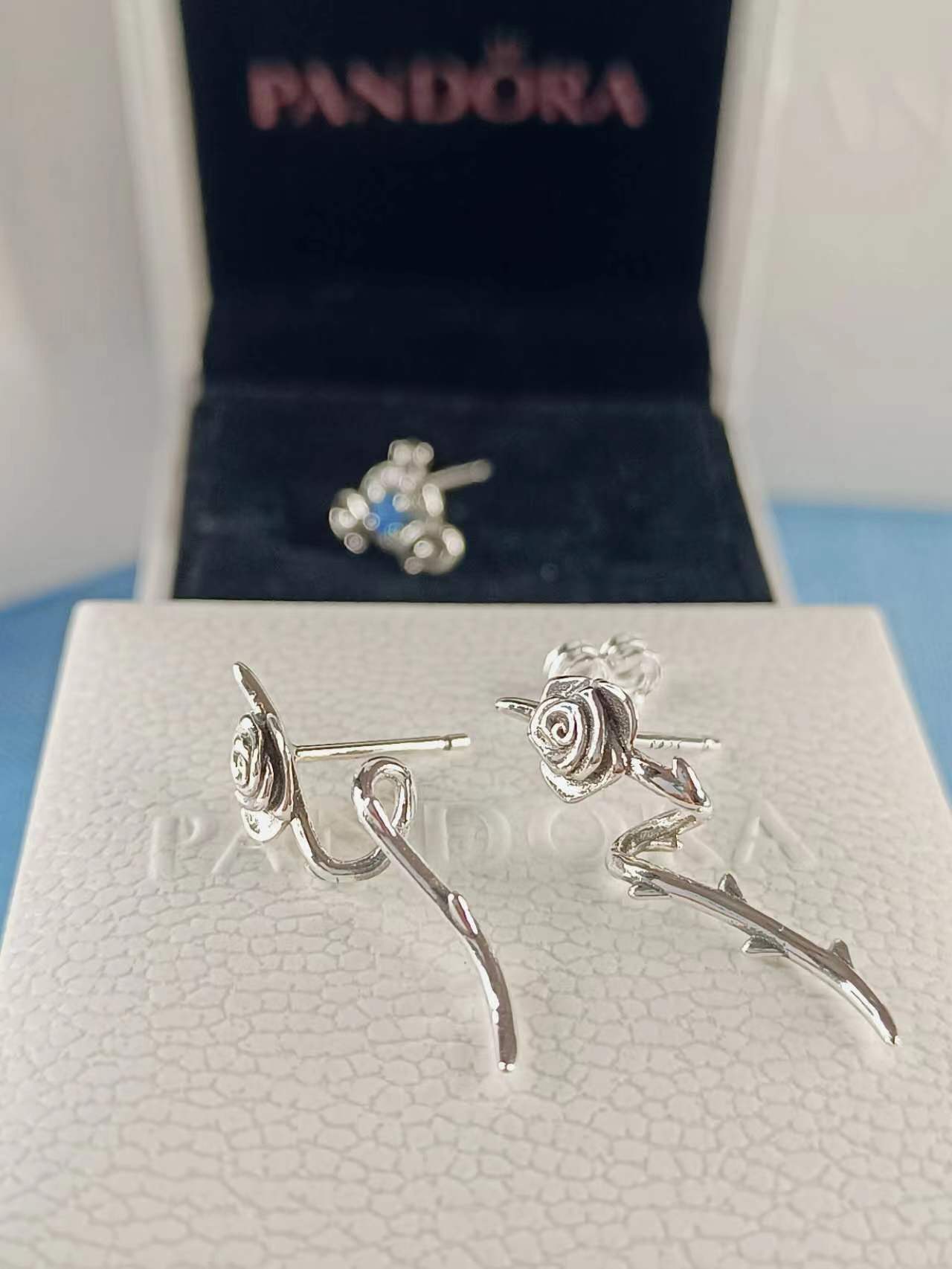 Rose in Bloom Curved Stud Earrings