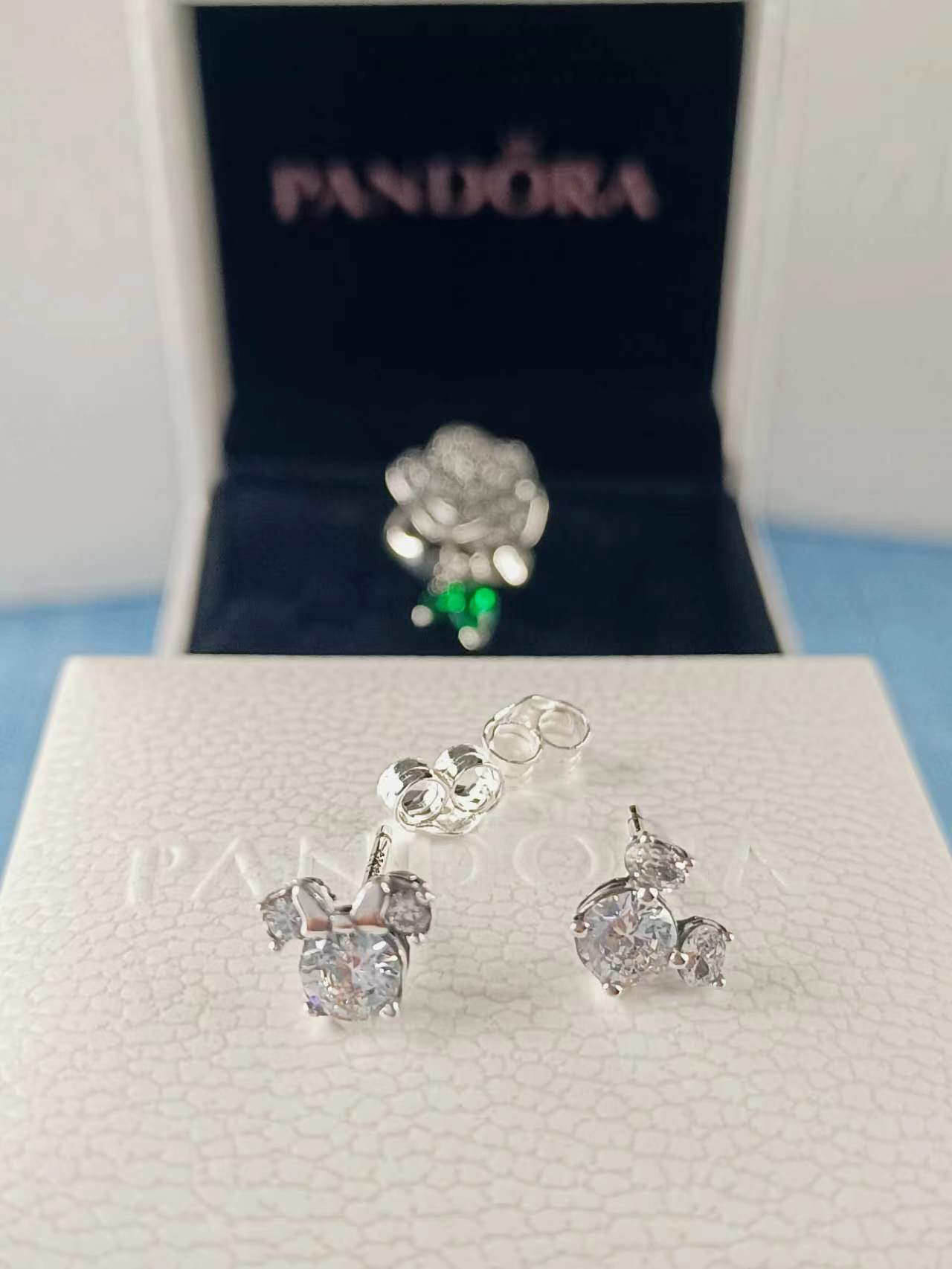 Mickey Mouse & Minnie Mouse Sparkling Stud Earrings