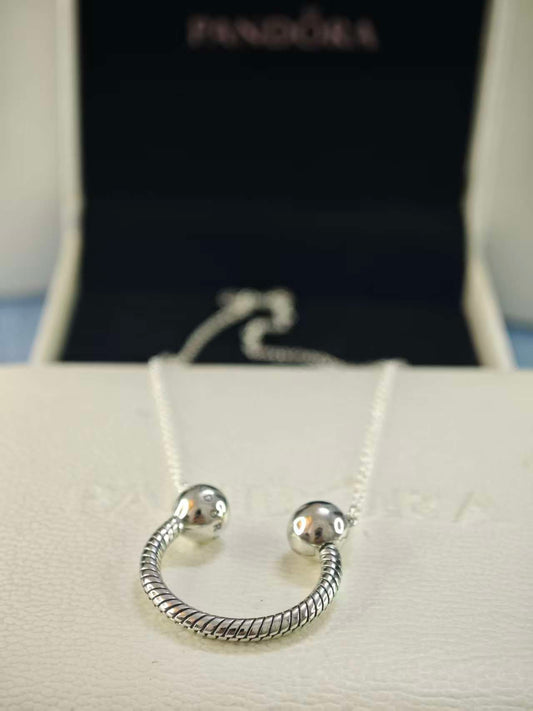 U-shape Charm Pendant Necklace