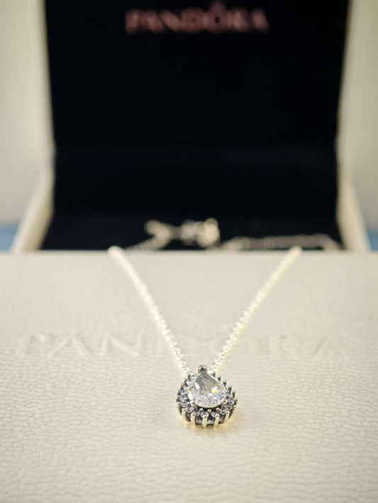 Sparkling Pear Halo Collier Necklace