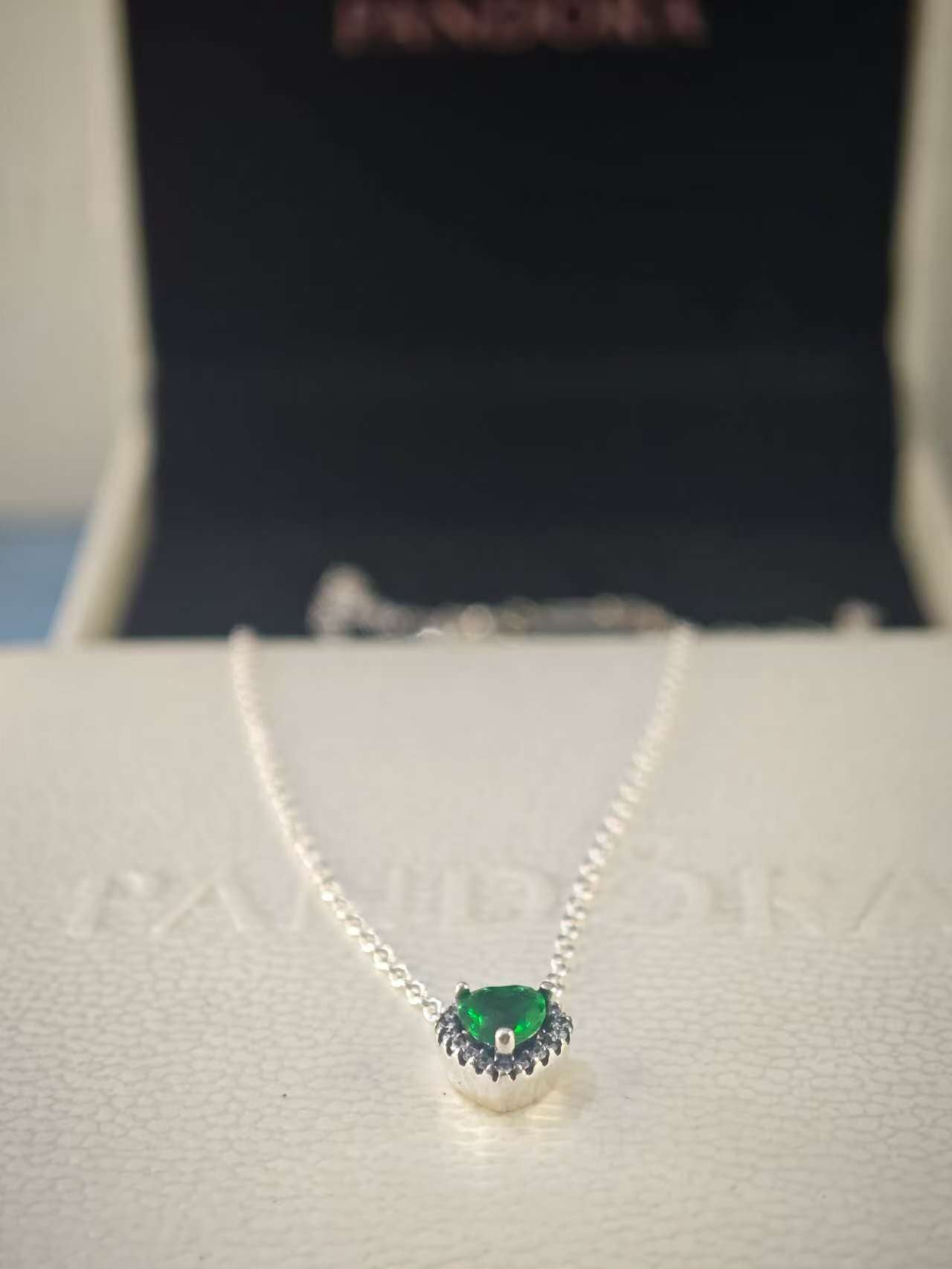 Sterling Silver Elevated Green Heart Necklace