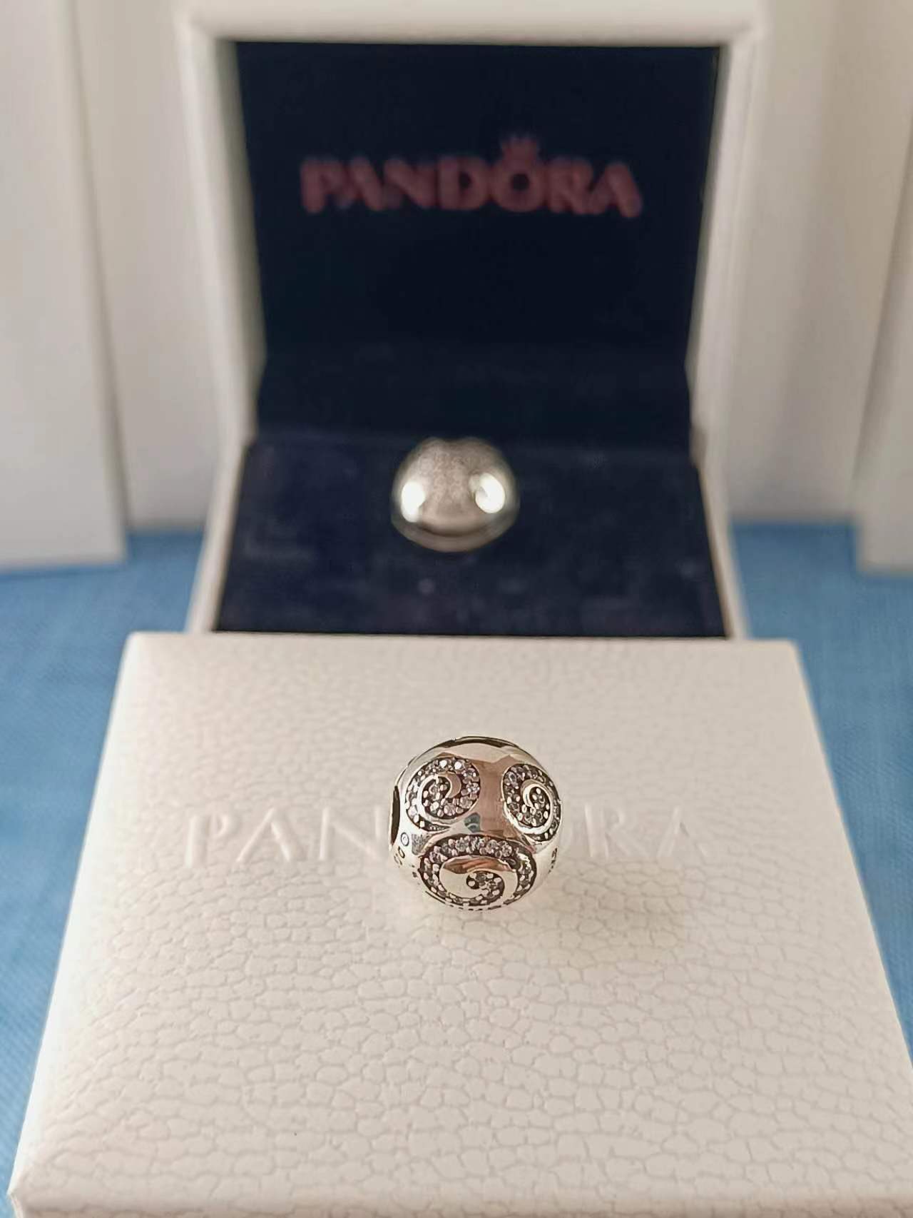 Mickey Mouse Swirl Clip Charm