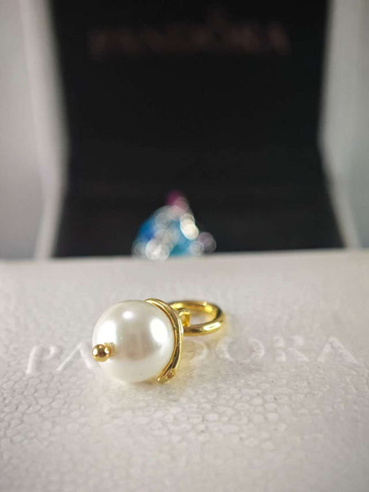 ME Snake Pearlescent Mini Dangle