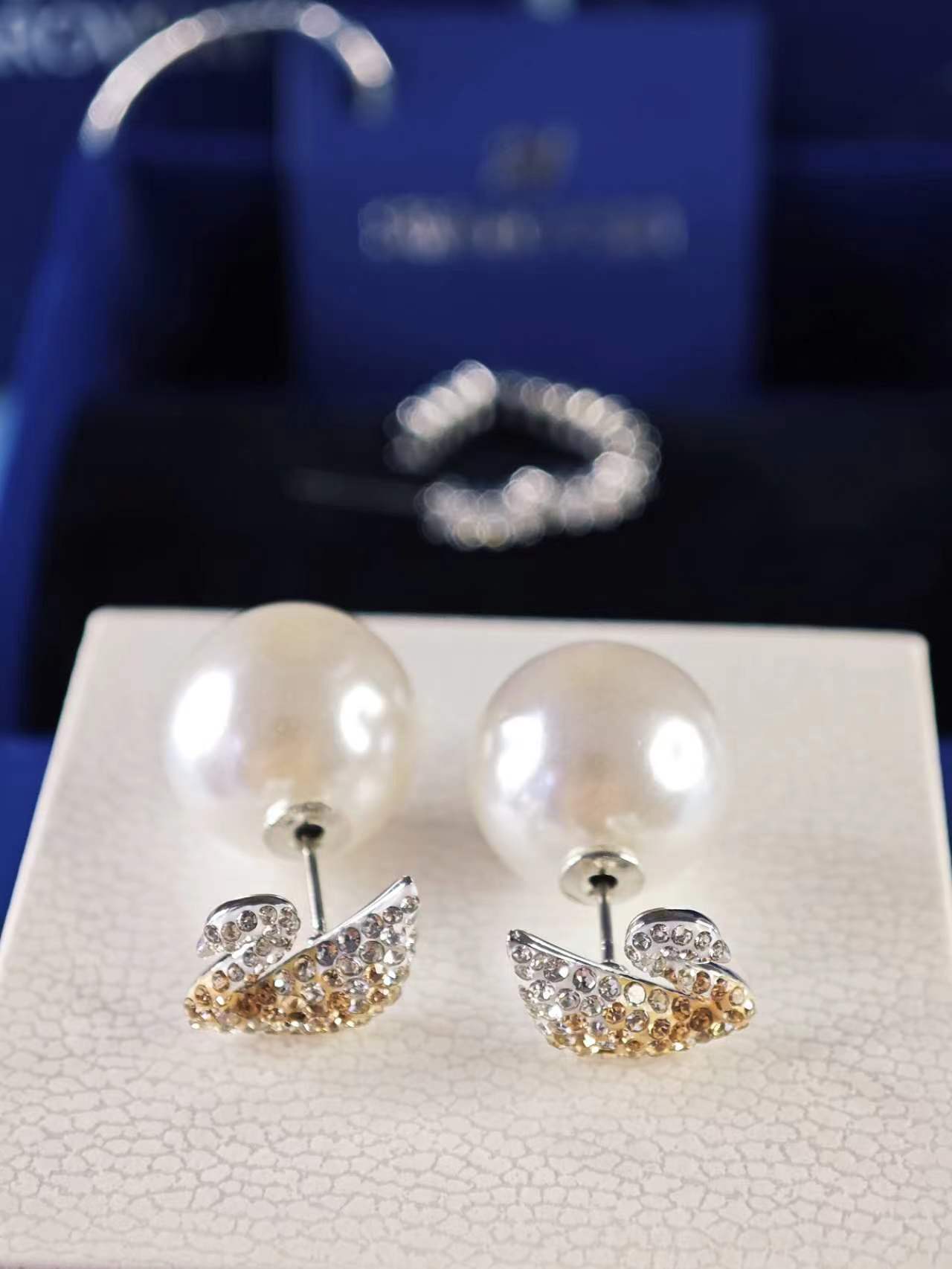 Iconic Swan Pierced Earrings, Large, Multi-Coloured, Rhodium Plating