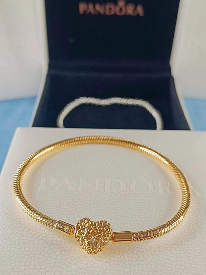 My Daisy Heart Clasp Snake Chain Bracelet
