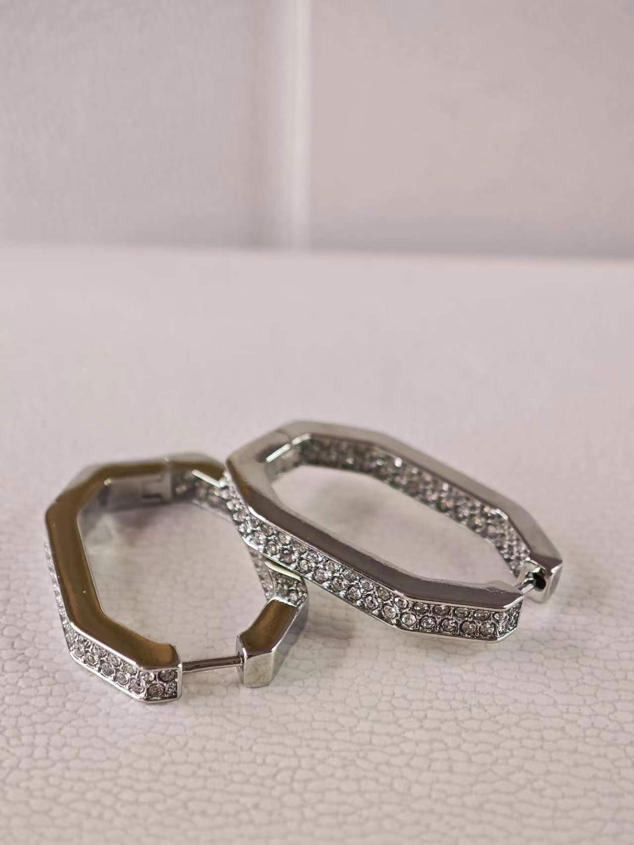Dextera hoop earrings Octagon shape, Medium, White, Rhodium plated