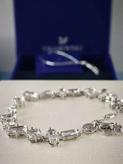 Gema Necklace, Mixed Cuts, White, Rhodium Plated