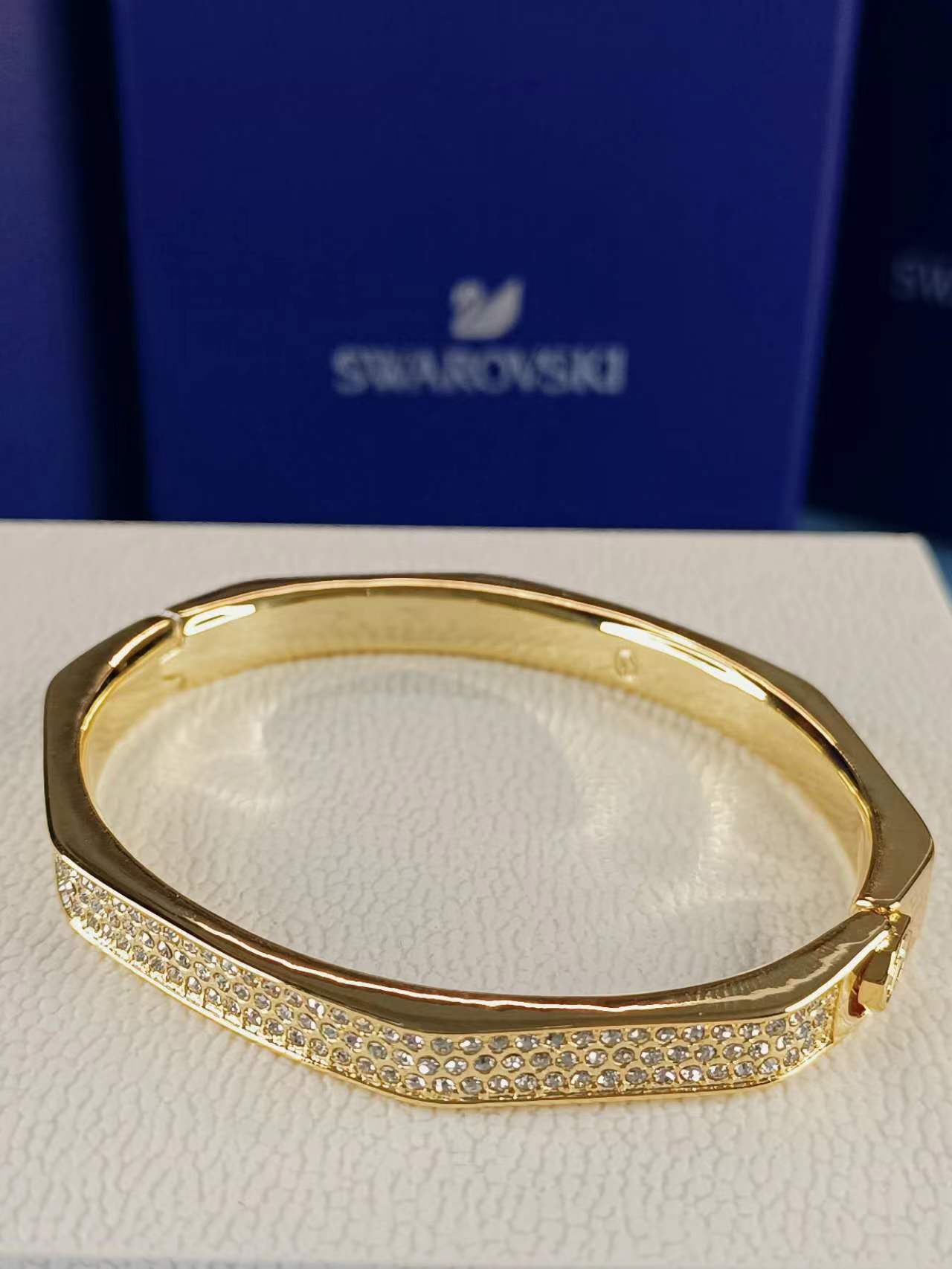 Dextera bangle Octagon shape, White, Gold-tone plated