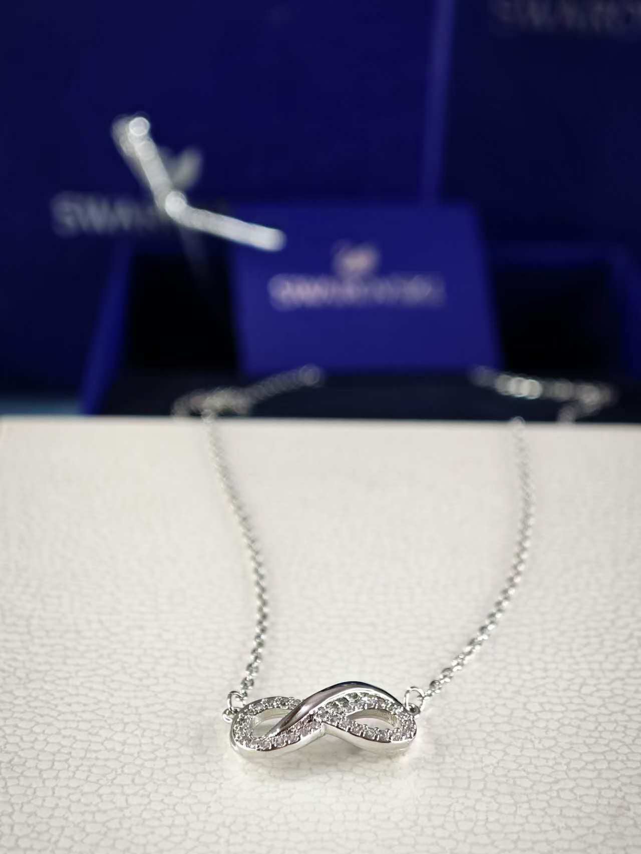 Hyperbola Pendant Necklace, Pavé, Infinity, White, Rhodium plated