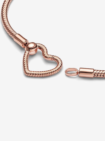 Heart Closure Snake Chain Bracelet with Rose Heart Closure