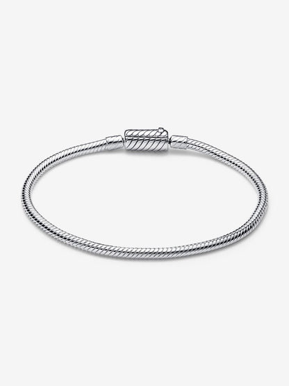 Easy-Close Magnetic Clasp Snake Chain Bracelet