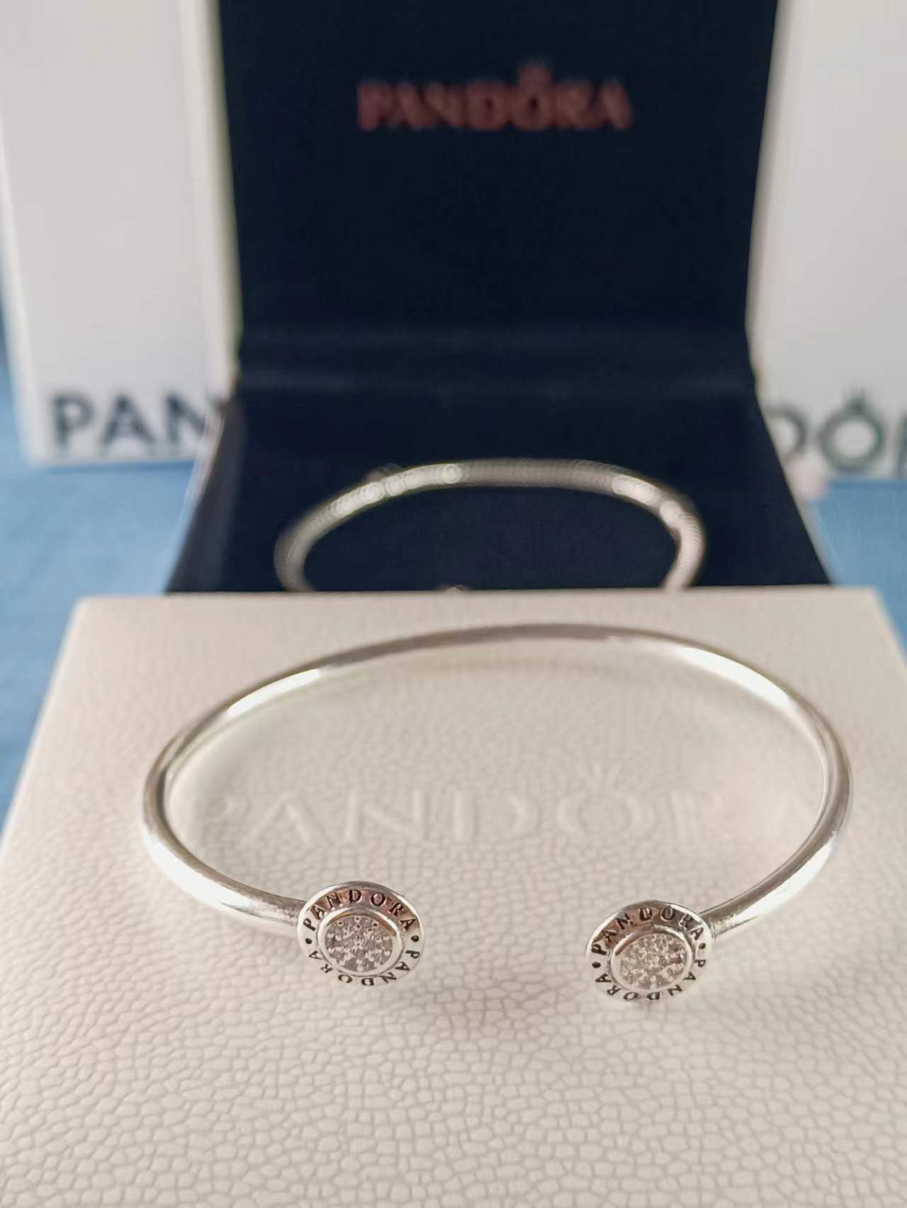 Logo Pave Open Bangle