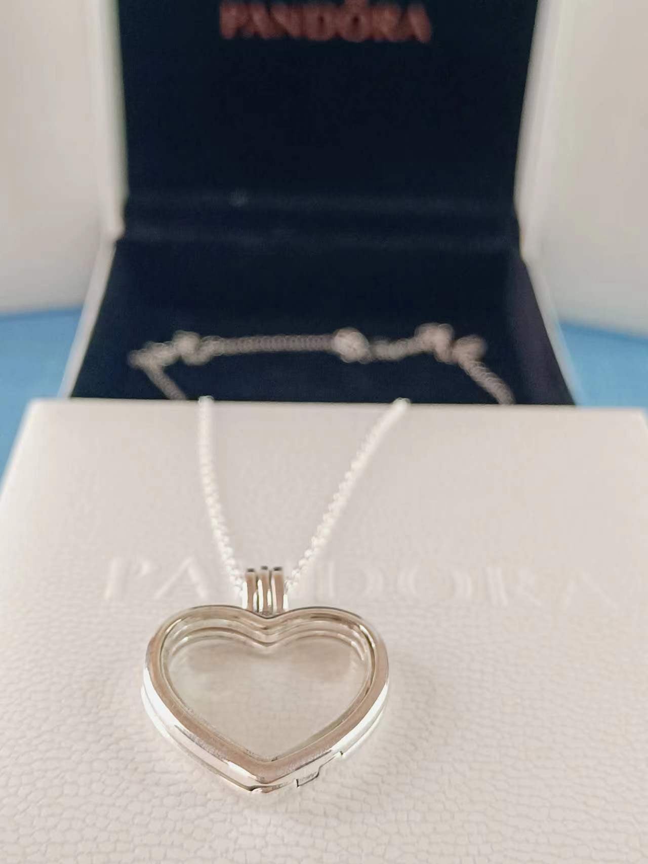 Floating Heart Locket and Necklace 60CM