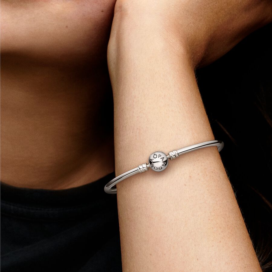 Moments Bangle Sterling silver