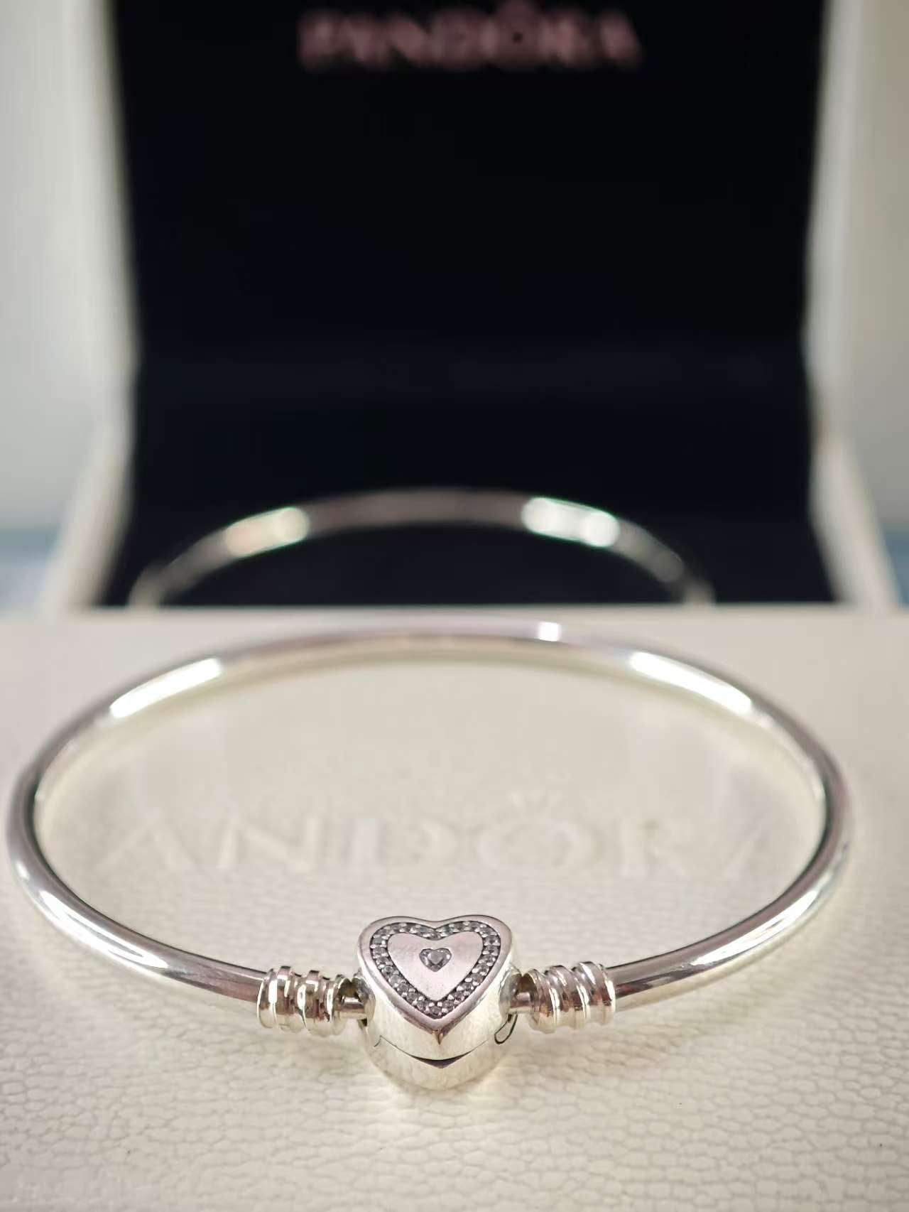 Wishful Heart Engraved Bangle