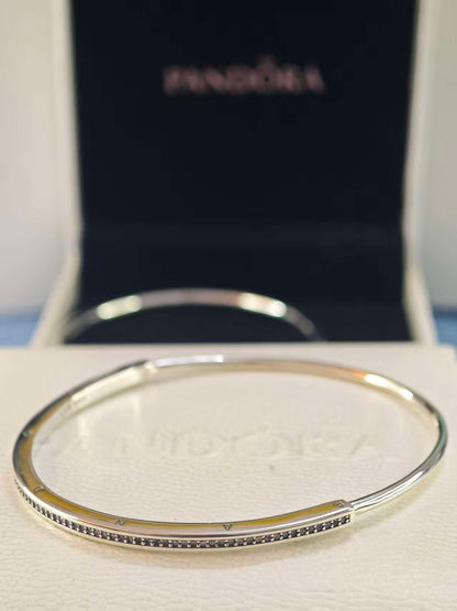 Signature I-D Pavé Bangle Sterling Silver