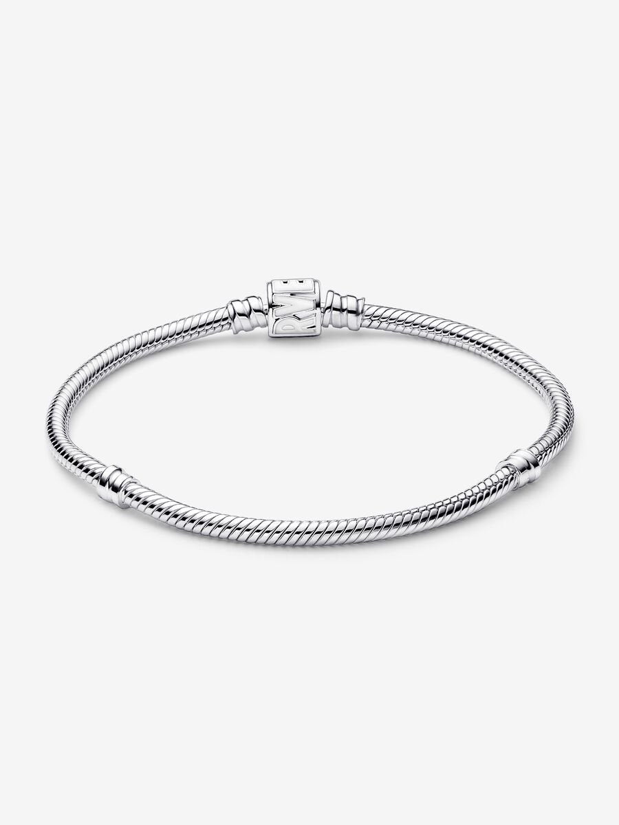 Moments Marvel Logo Clasp Snake Chain Bracelet