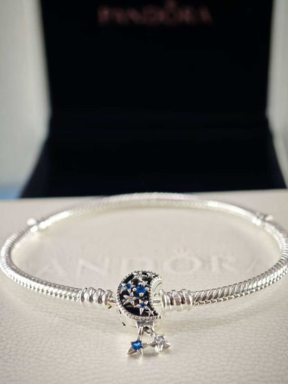 Moments Sparkling Moon Clasp Snake Chain Bracelet