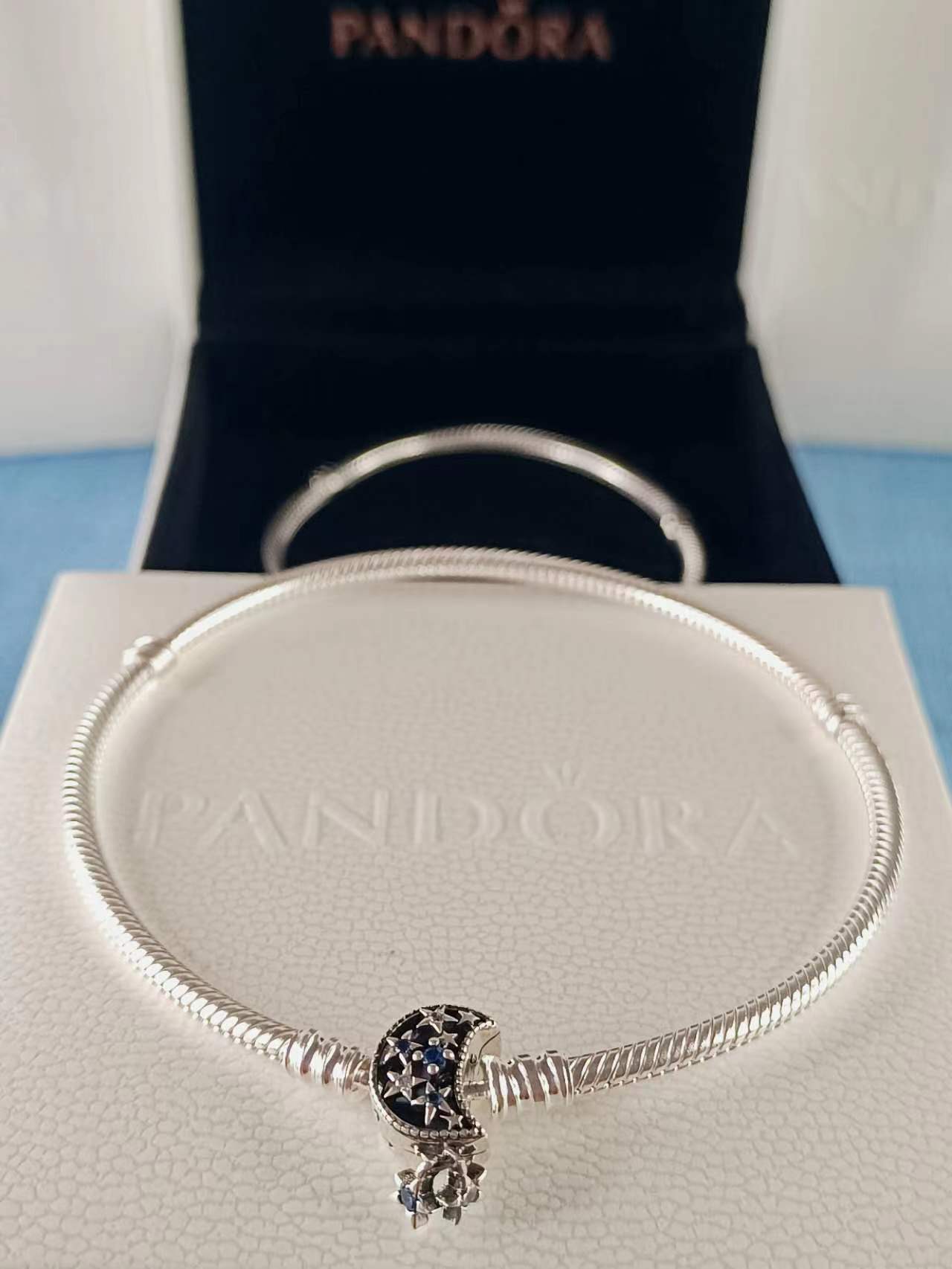 Moments Sparkling Moon Clasp Snake Chain Bracelet