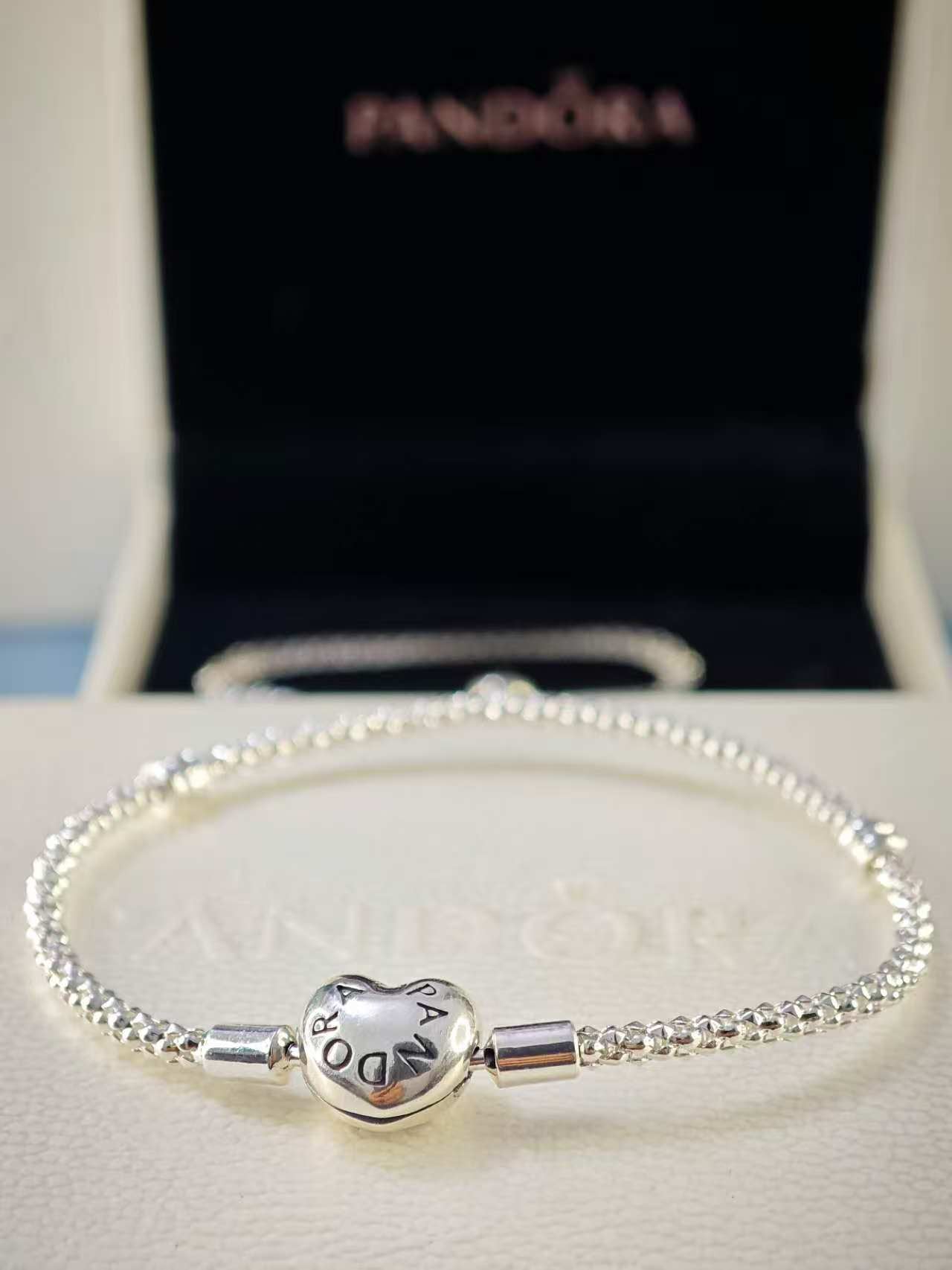 Heart Clasp Studded Chain Bracelet